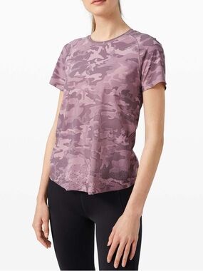 Lululemon Quick Pace Short Sleeve Top
Incognito Camo Pink Taupe Multi